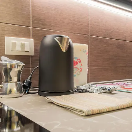Xenia - Elegant 10 Min From Linate Milano