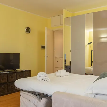 Xenia - Elegant 10 Min From Linate Appartement